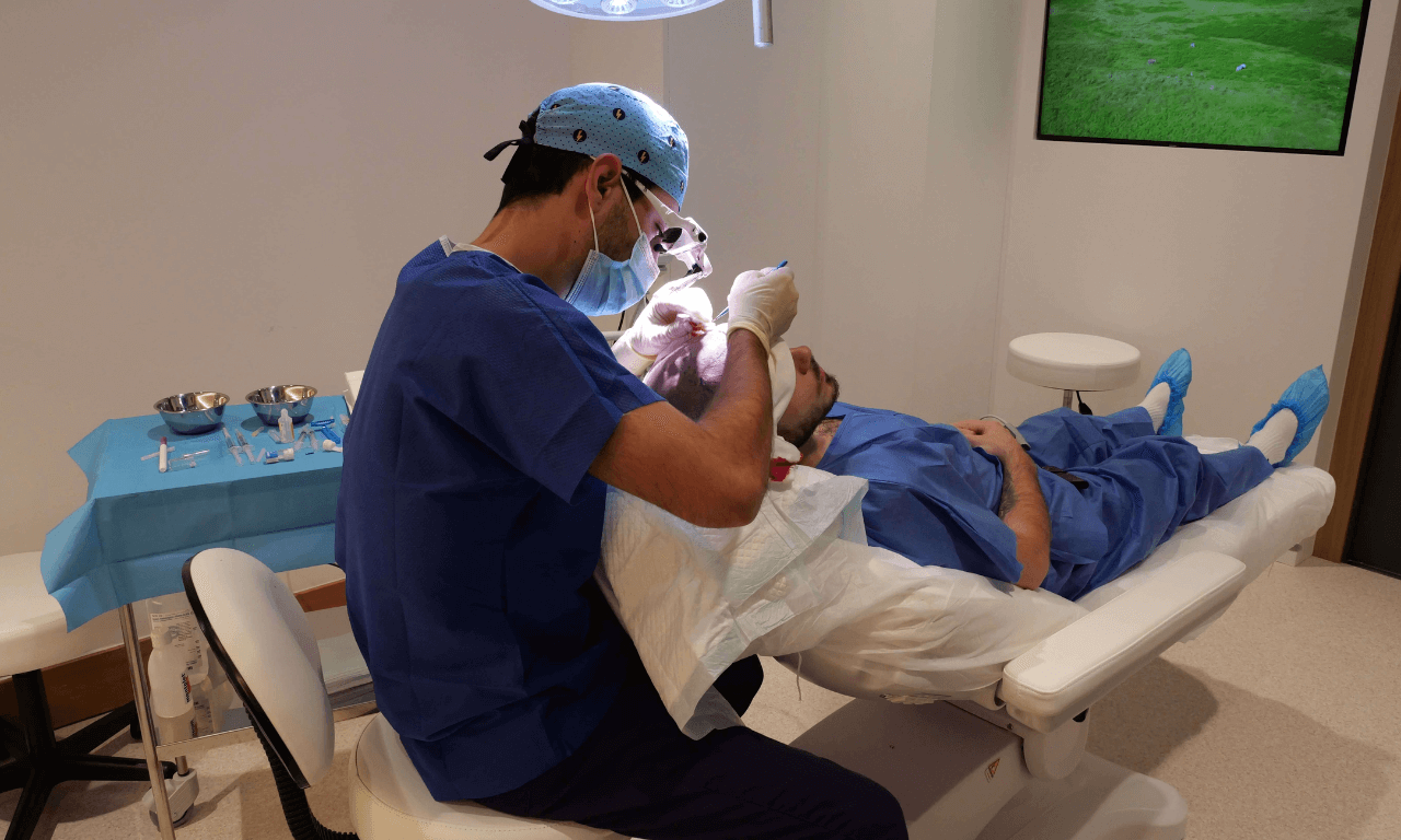 Implantación de folículos